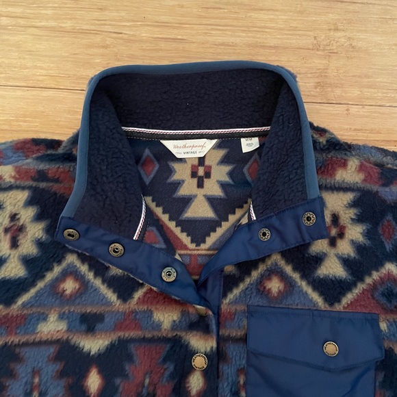 Aztec Fleece - Picture 2 of 3